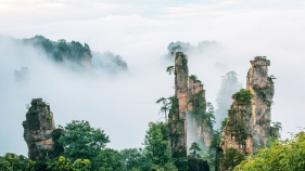 天子山索道核心景点：石船出海